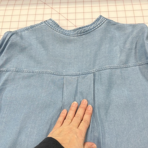 ZARA Denim Chambray V-Neck Tab SLV Tencel Casual Boho Office Boyfriend Shirt M - Picture 7 of 16